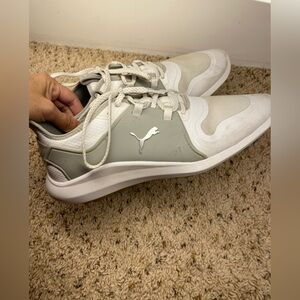 Men's Puma Ignite Golf Shoes 8 US Spikeless White Gray